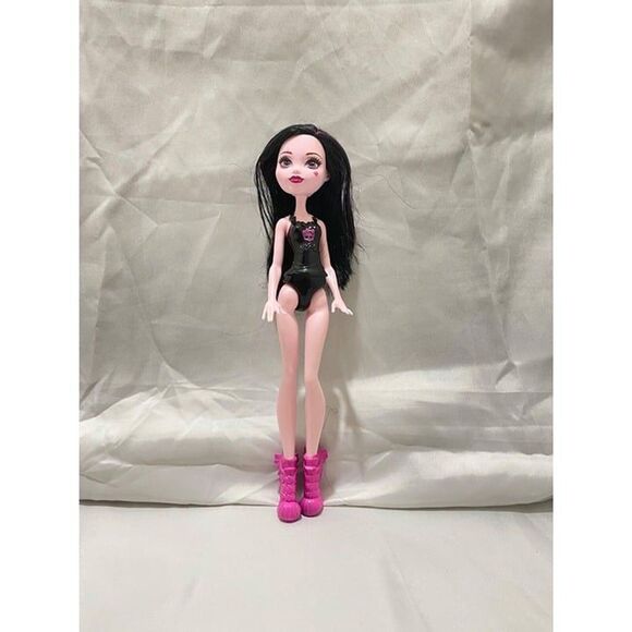 2015 Mattel MONSTER HIGH Draculaura DNV67 10.75 Inch Doll - Picture 2 of 12